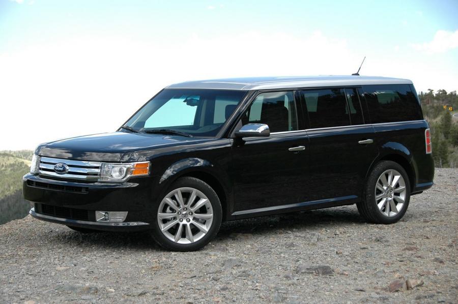  Ford Flex EcoBoost 2010 года  (фото 19 из 47)